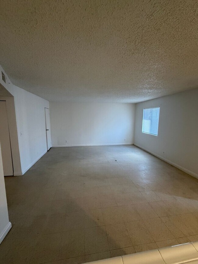 Building Photo - 3213 Figler Ct