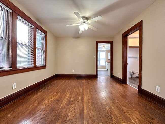 Building Photo - 2 Bedroom 2 Bath Home in Eastown!