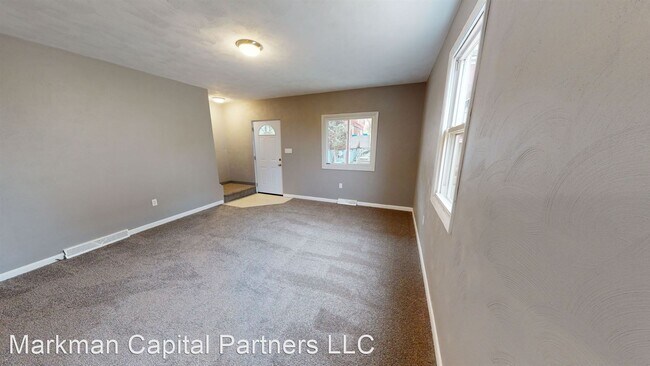 Building Photo - 2 br, 1.5 bath House - 36 Madison Avenue