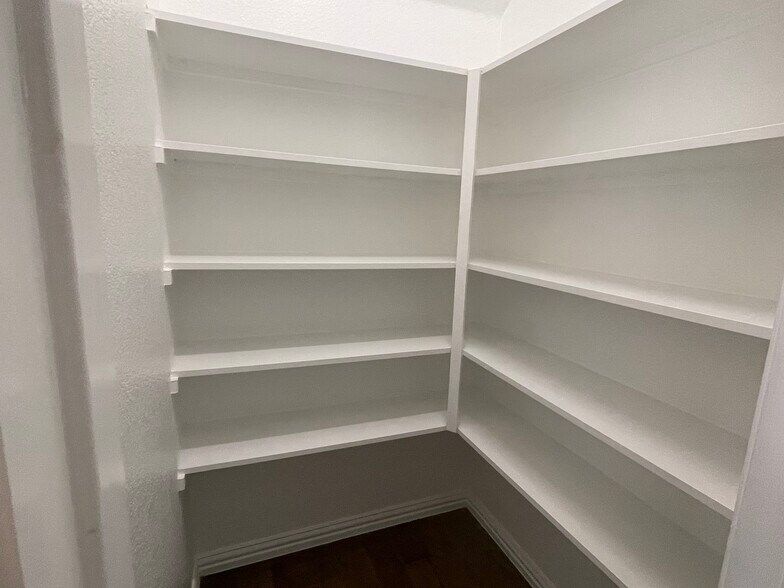 Pantry - 434 Needham Dr