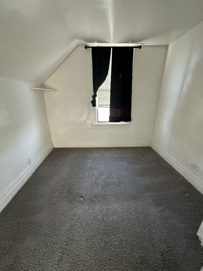 Building Photo - 11326 Saint Aubin St