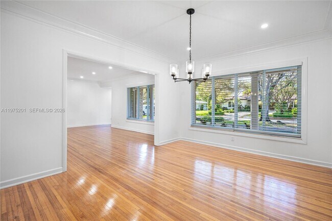 Building Photo - 1235 Algardi Ave