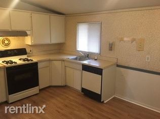 Building Photo - 3 br, 1.5 bath House - 18603 Flamingo Blvd