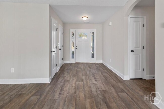 Building Photo - 2164 Savannah Dr