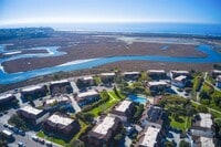 Building Photo - 2556 Ocean Cove Dr
