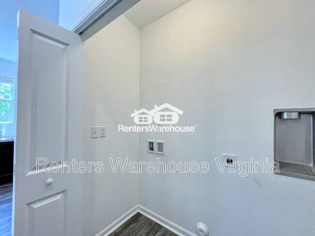 Building Photo - 2331 Alcott Wy