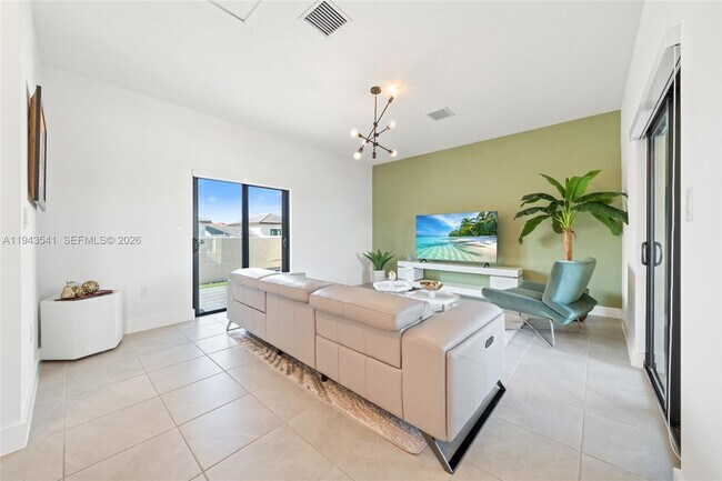 Building Photo - 4648 NW 83rd Ave