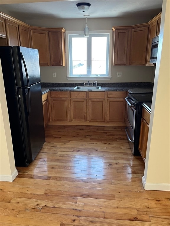 Building Photo - 61 Tecumseh St