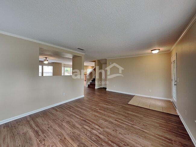 Building Photo - 325 Van Gogh Cir