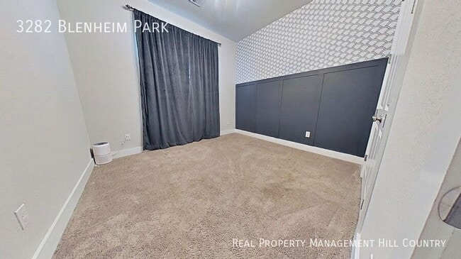 Building Photo - 3282 Blenheim Pk