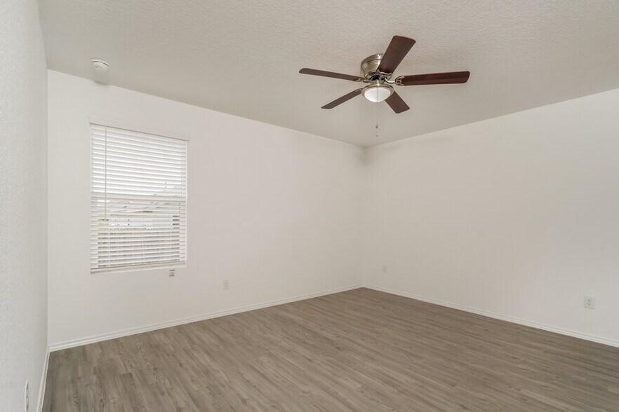 Building Photo - 14640 Greenfield Ml