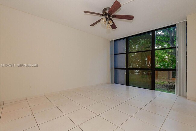 Building Photo - 17021 N Bay Rd