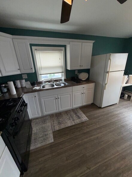 Building Photo - 9 Intervale St