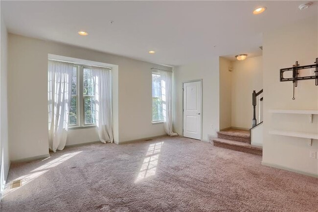 Building Photo - 126 Arbor Trail Dr