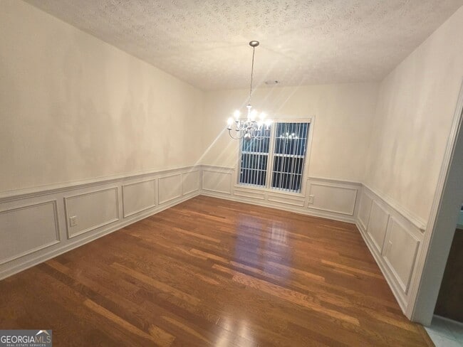 Building Photo - 3490 Southpointe Hill Dr NE