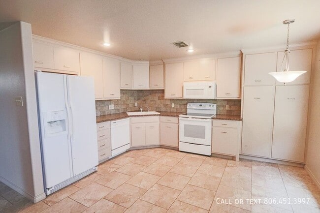 Building Photo - 2629 25th St