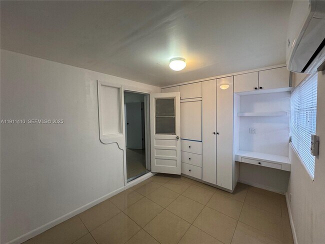 Building Photo - 4578 NW 16th Ave