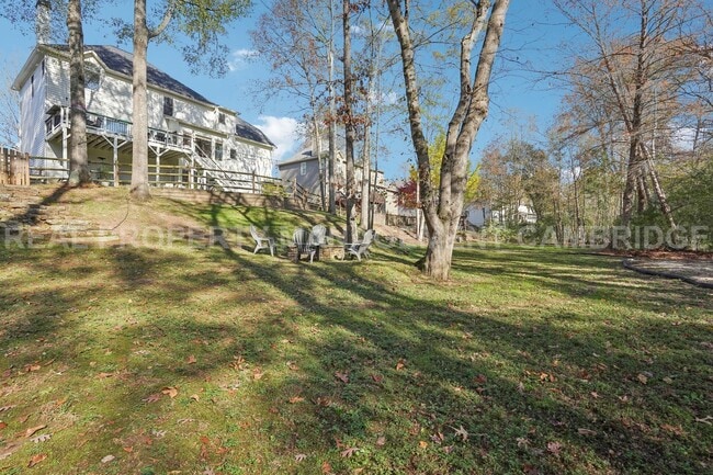 Building Photo - Living Large in Alpharetta