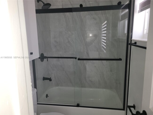 Building Photo - 2425 W 54th Pl