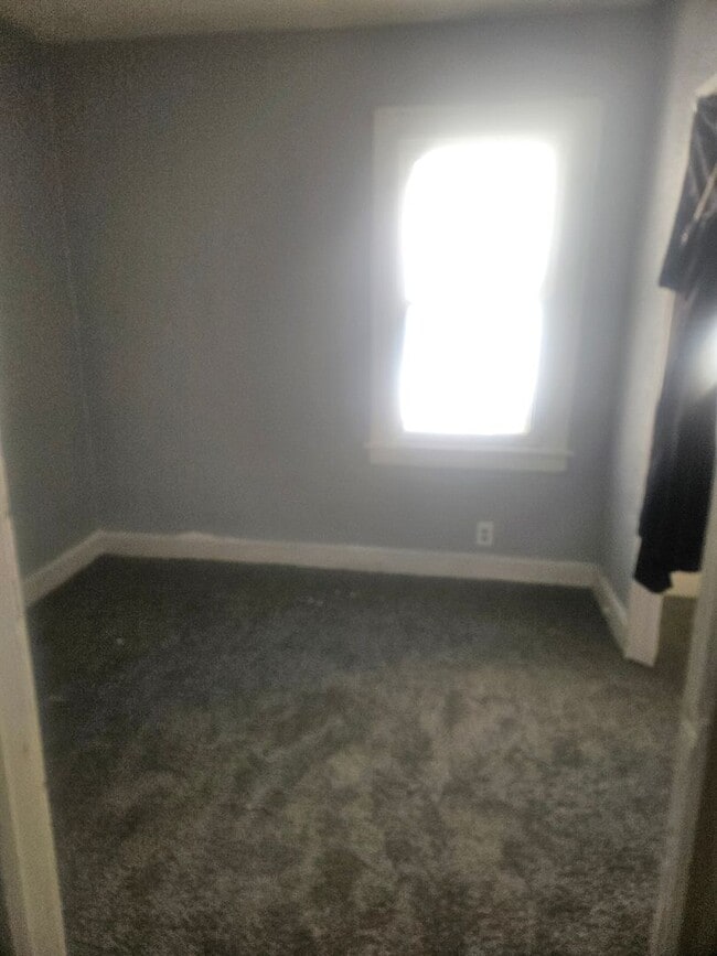 Building Photo - 2bd/1 bath Single Family Home!