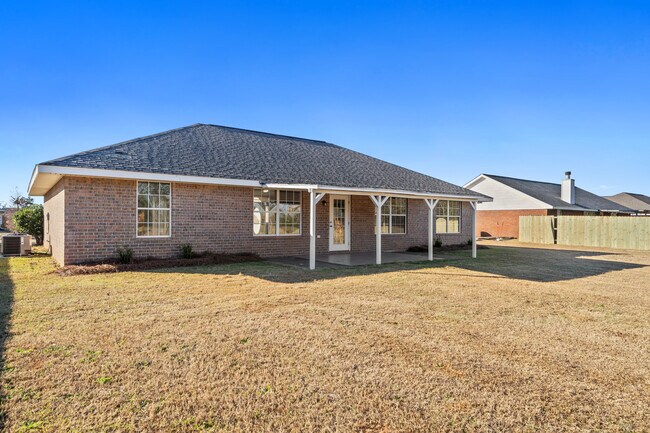 Building Photo - 2520 E Ashford Park Dr