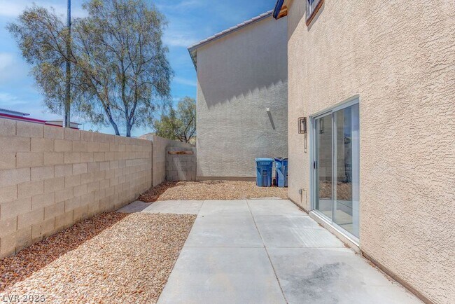 Building Photo - 8765 First Lady Ave