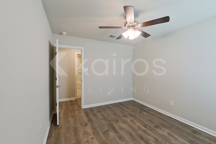 Building Photo - 119 Yardley Ct