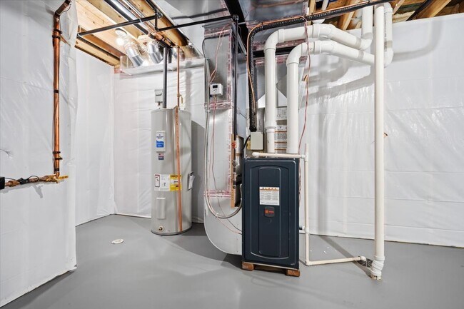 Building Photo - 15 Stone Ml Ct