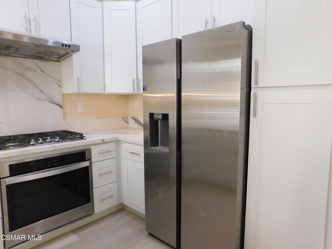 Building Photo - 4887 Santo Dr