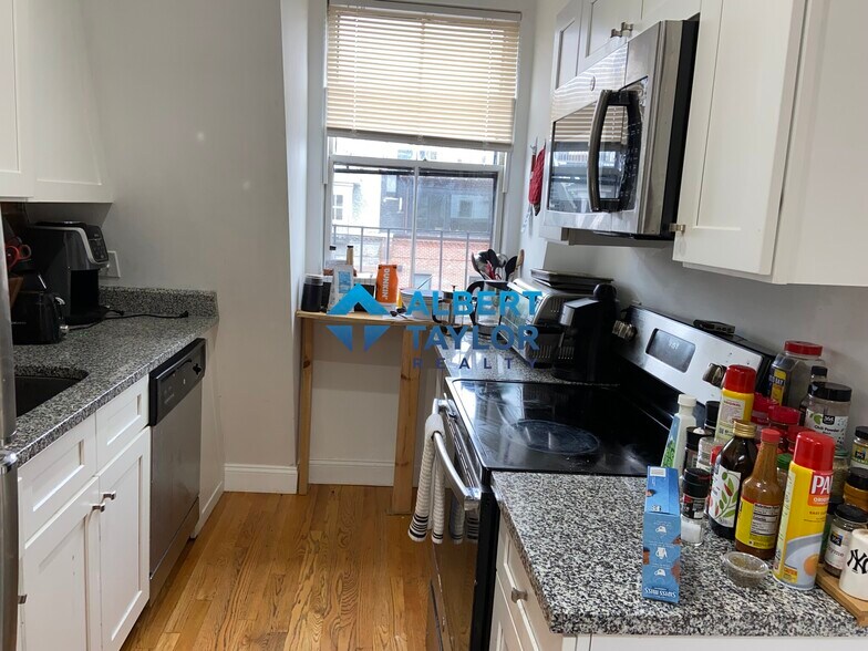 Building Photo - 486 Massachusetts Ave