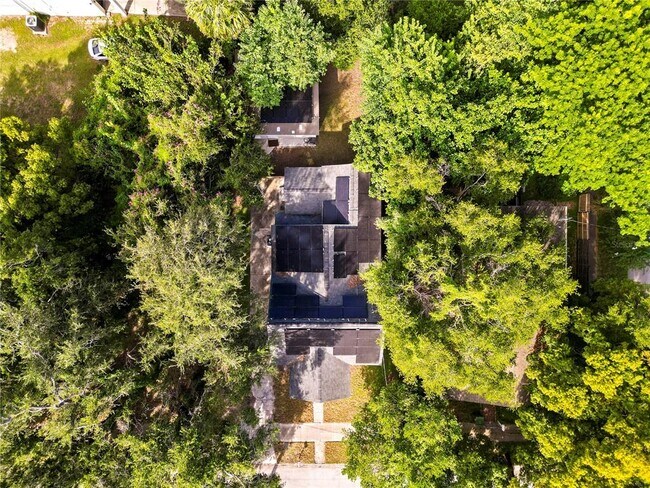 Building Photo - 2708 N Mitchell Ave