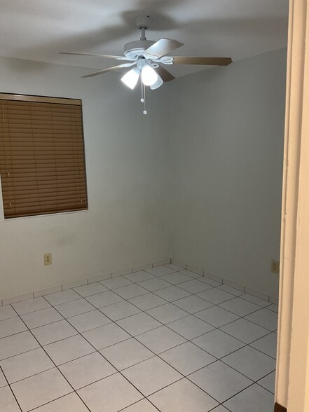 Building Photo - 10835 SW 41st Terrace