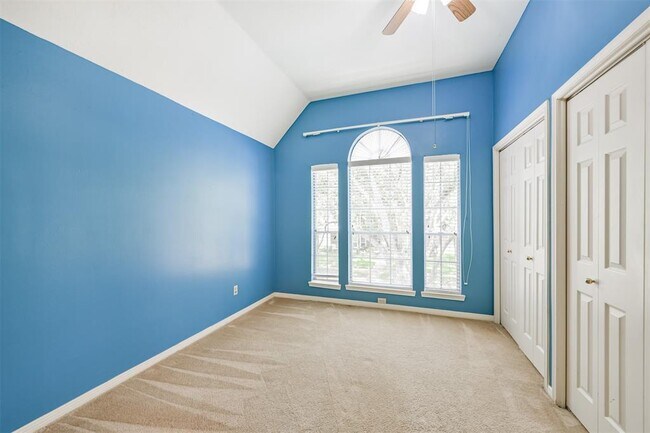 Building Photo - 4003 Bountiful Crest Ln