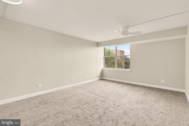 Building Photo - 5000 Battery Ln