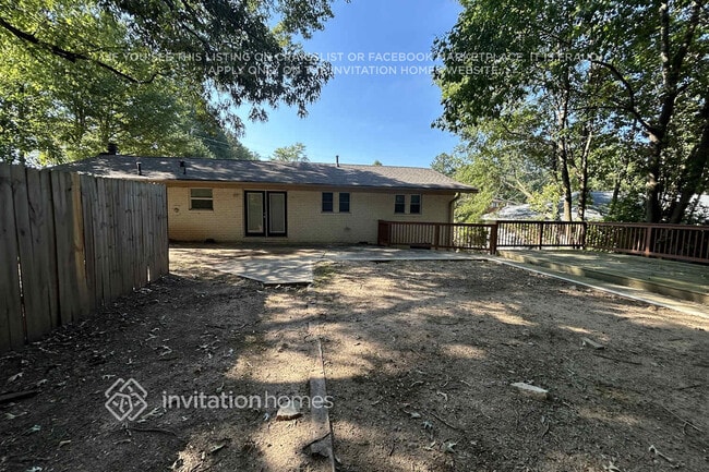 Building Photo - 3237 Tulip Dr