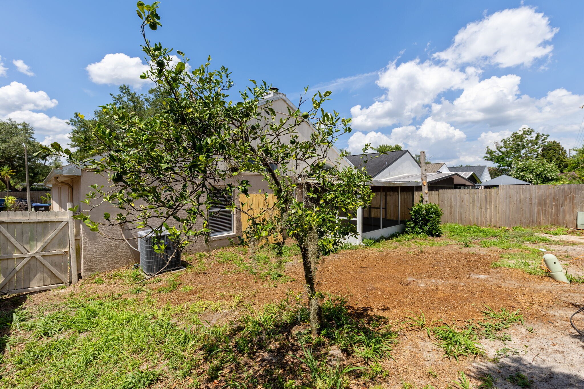 Building Photo - 8026 Waldorf Ct