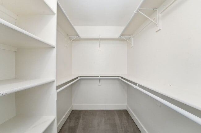 Building Photo - Beautiful 2-bedroom, 2-bathroom home nestled in the vibrant heart of Scottsdale. ALL UTILITIES IN...