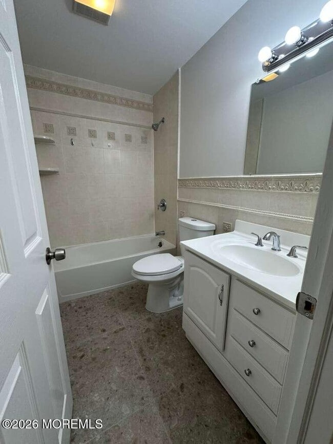 Building Photo - 24 Cedar Hill Ln