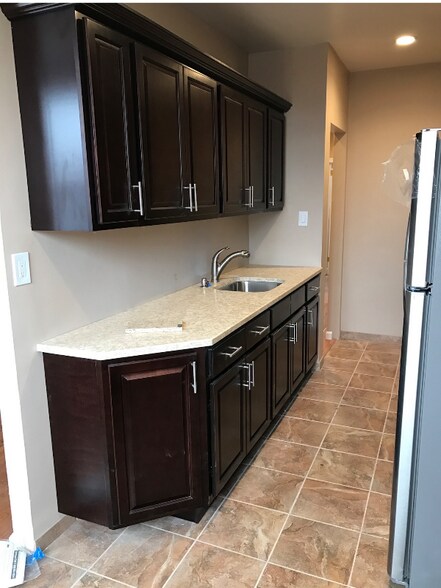 Building Photo - 28-16 45th St