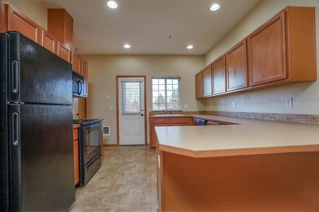 Building Photo - Warner Street Townhomes