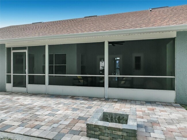 Building Photo - 3020 Hartland Ct