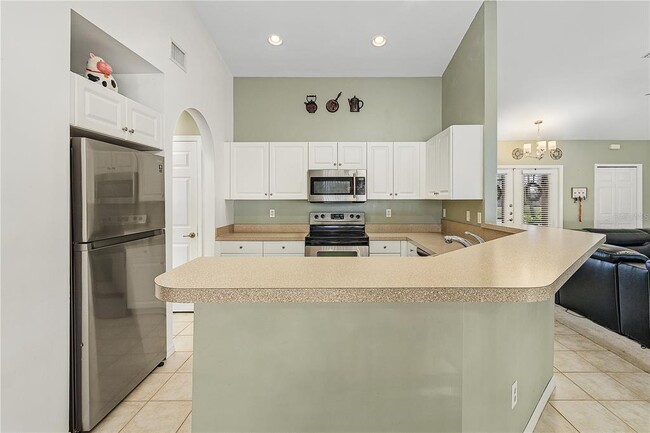 Building Photo - 810 SW 10th Pl