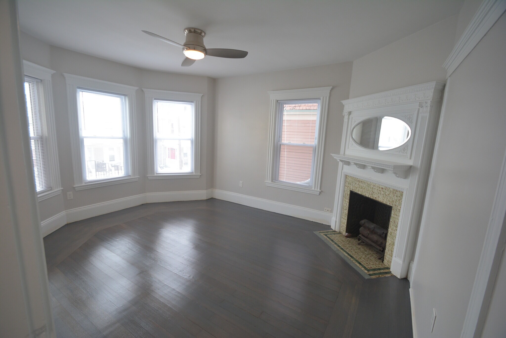 Building Photo - 31 Claybourne St