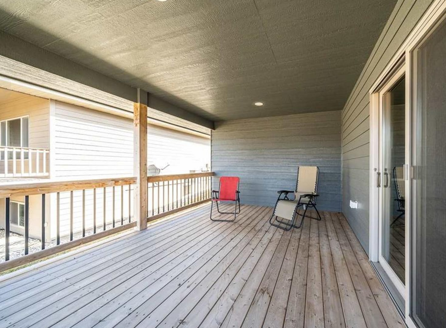 Building Photo - 4317 S Alpine Ave