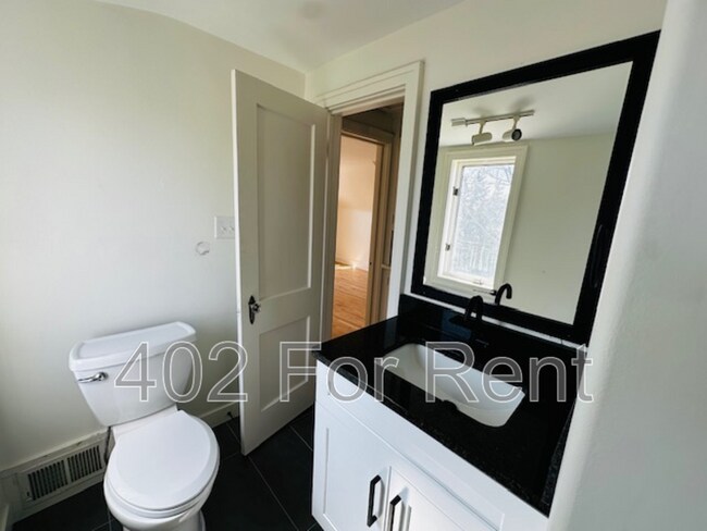 Building Photo - 4511 Shirley St