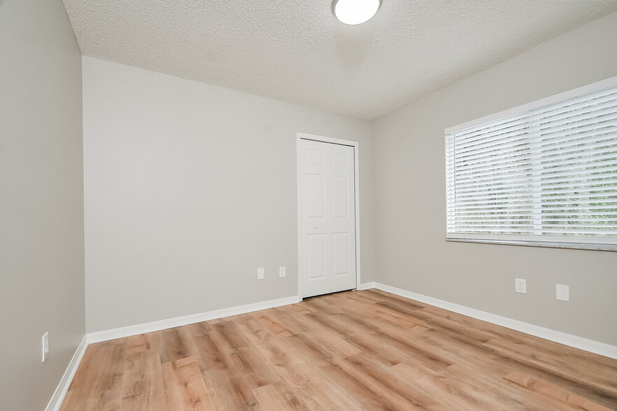 Building Photo - 6917 Summer Harbor Ln