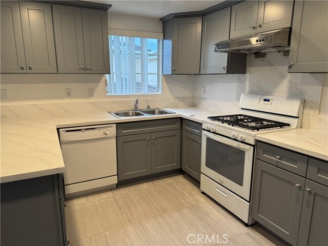 Building Photo - 5704 Sultana Ave