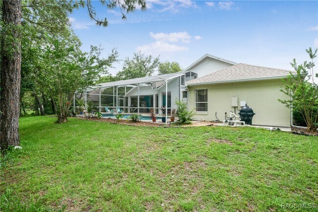 Building Photo - 5 Primula Ct W
