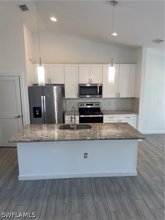 Building Photo - 3707 38th St SW