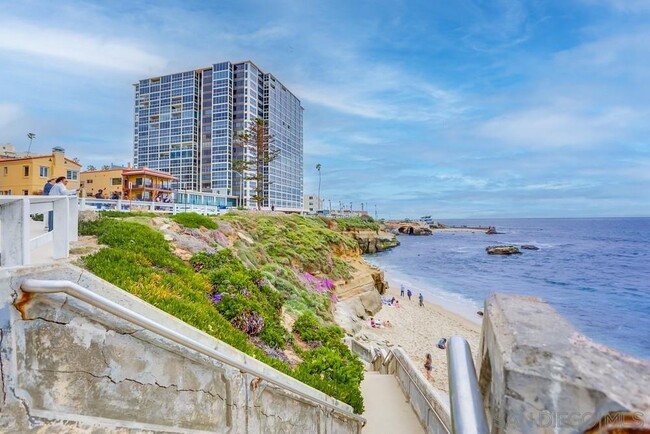 Building Photo - 939 Coast Blvd
